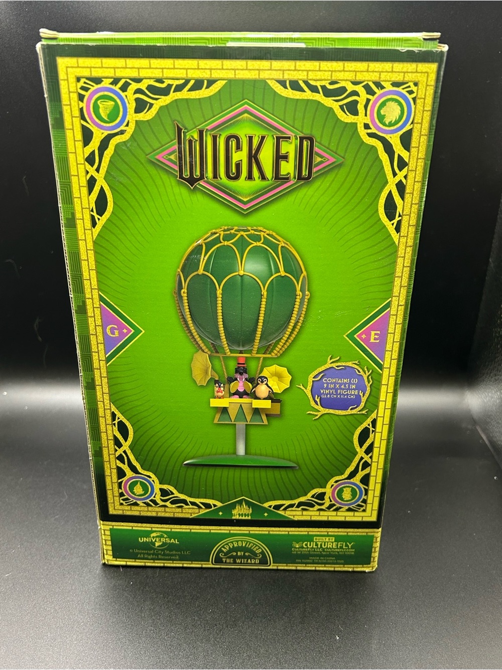 Wicked Deluxe Green & Yellow Hot Air Balloon Vinyl Figure - CultureFly - Picture 4 of 4